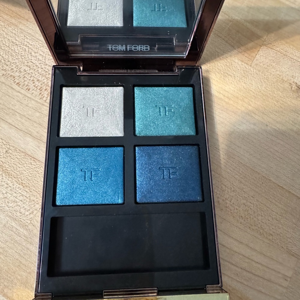 Tom Ford Eyeshadow Palette - Aqua and Midnight Blue